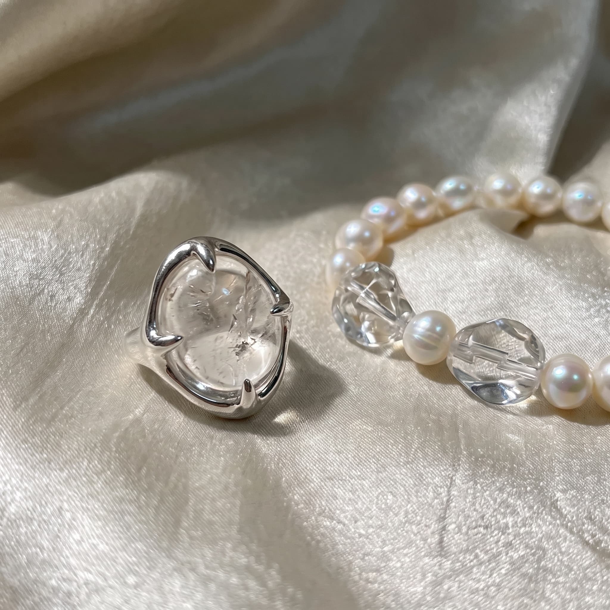 Talon Claw Quartz Crystal Orb Statement Ring thumbnail 4