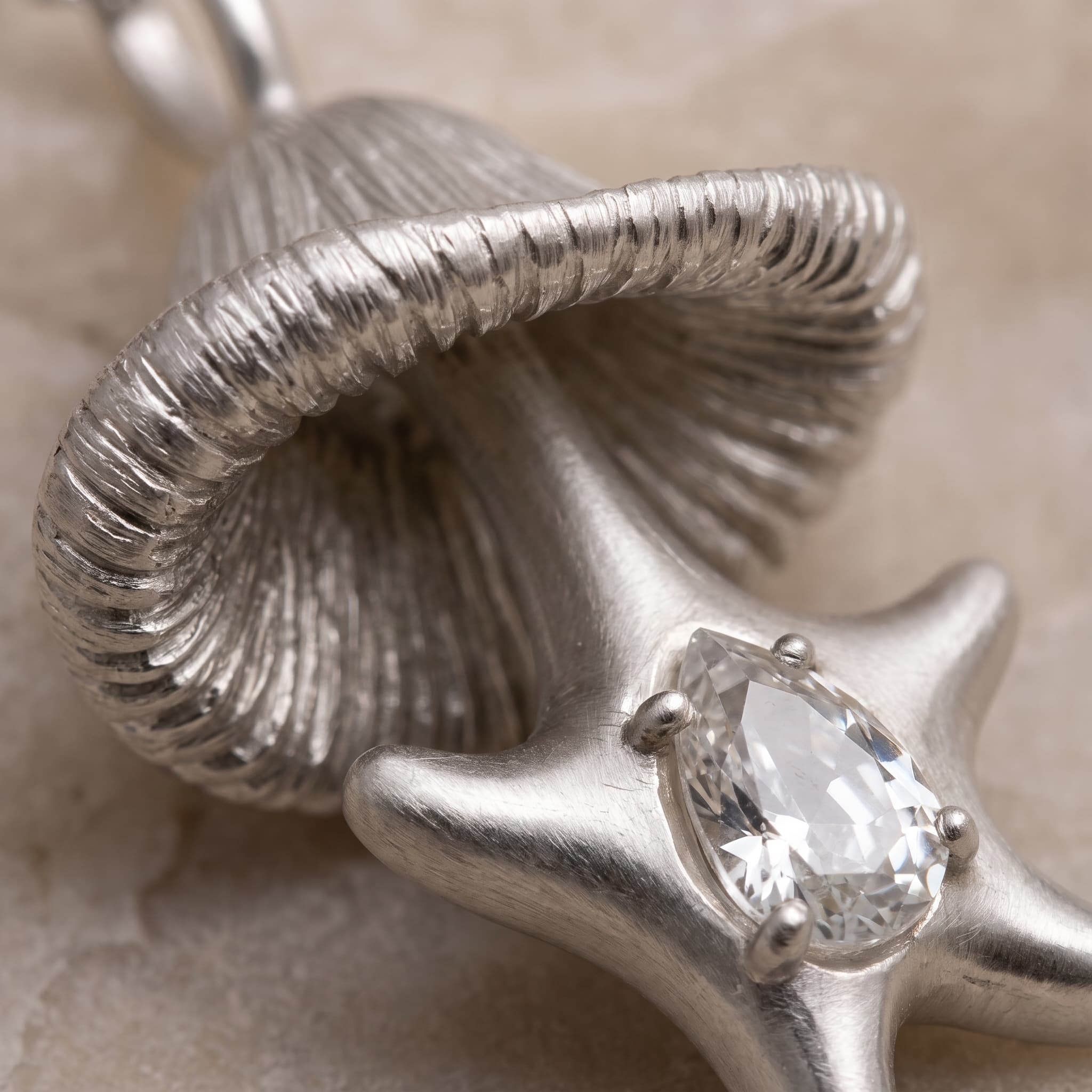 925 Sterling Silver Woodland Mushroom Pendant Necklace thumbnail 5